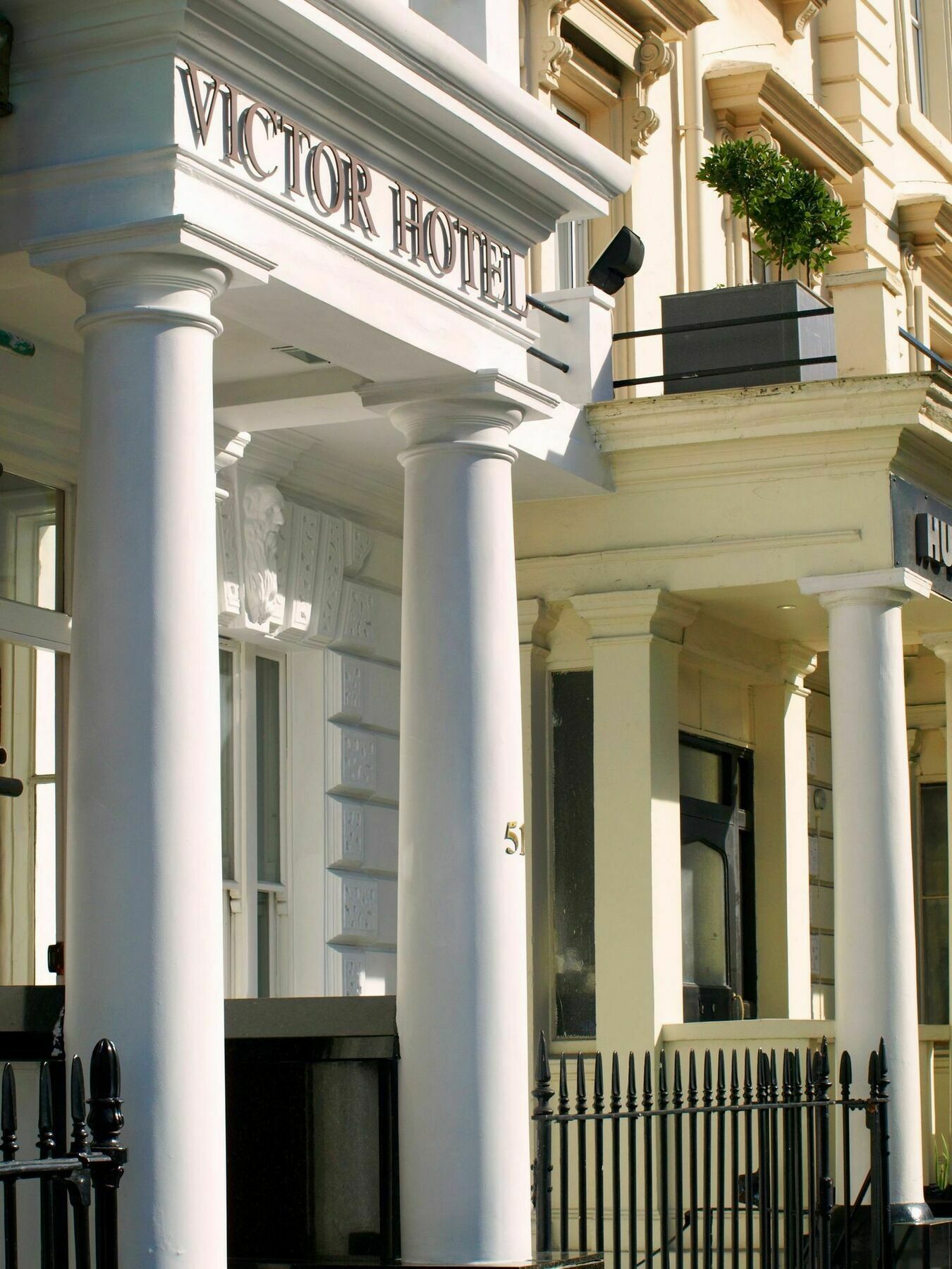 Mornington Victor Belgravia Londres